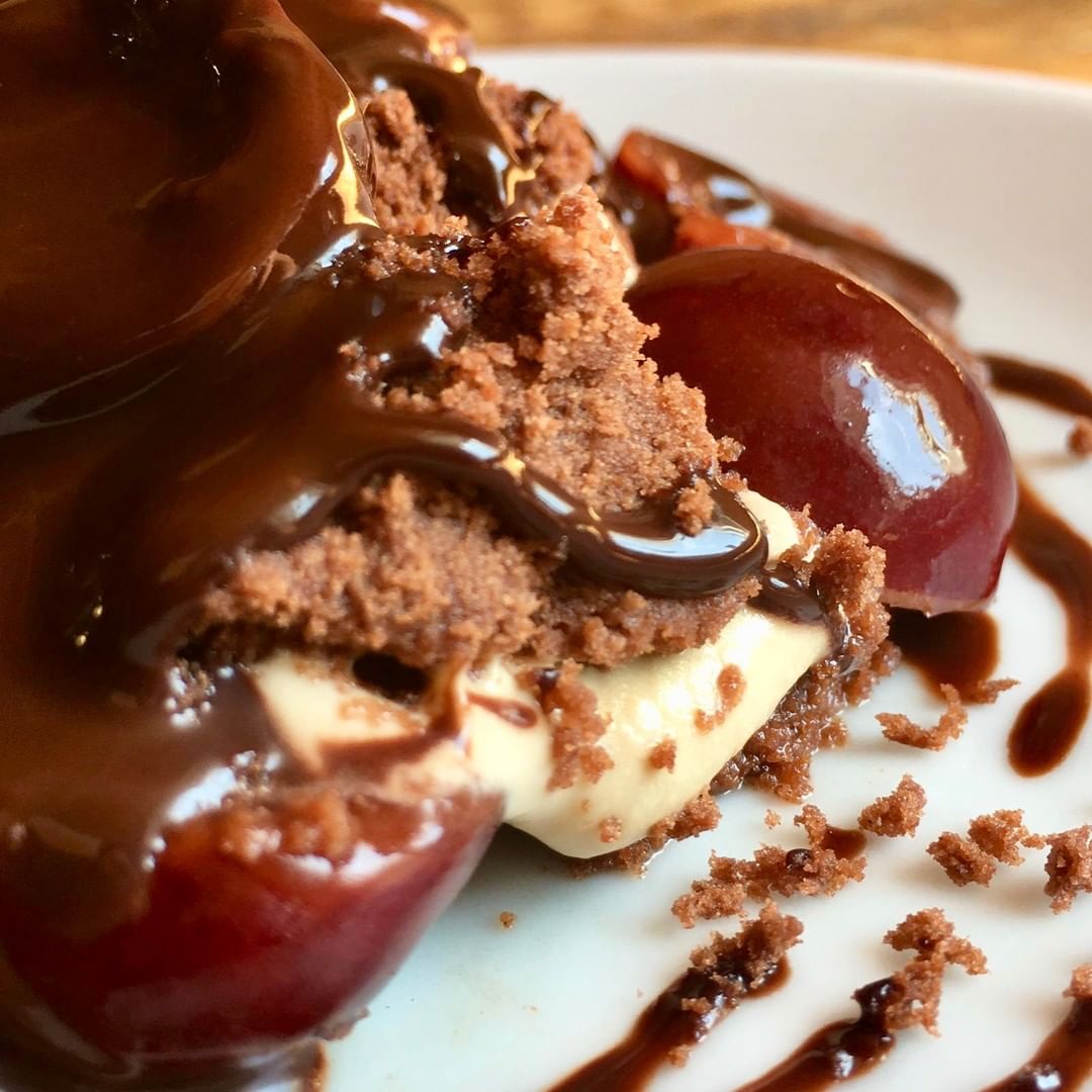 Cherries macerated in Pimm’s, liquorice cream, chocolate biscuit and a dark chocolate sauce. A dessert to die for at Walcot Street. Try with a glass of Banyuls. #corkagebath #bath #batheats #banyuls #chocolate
