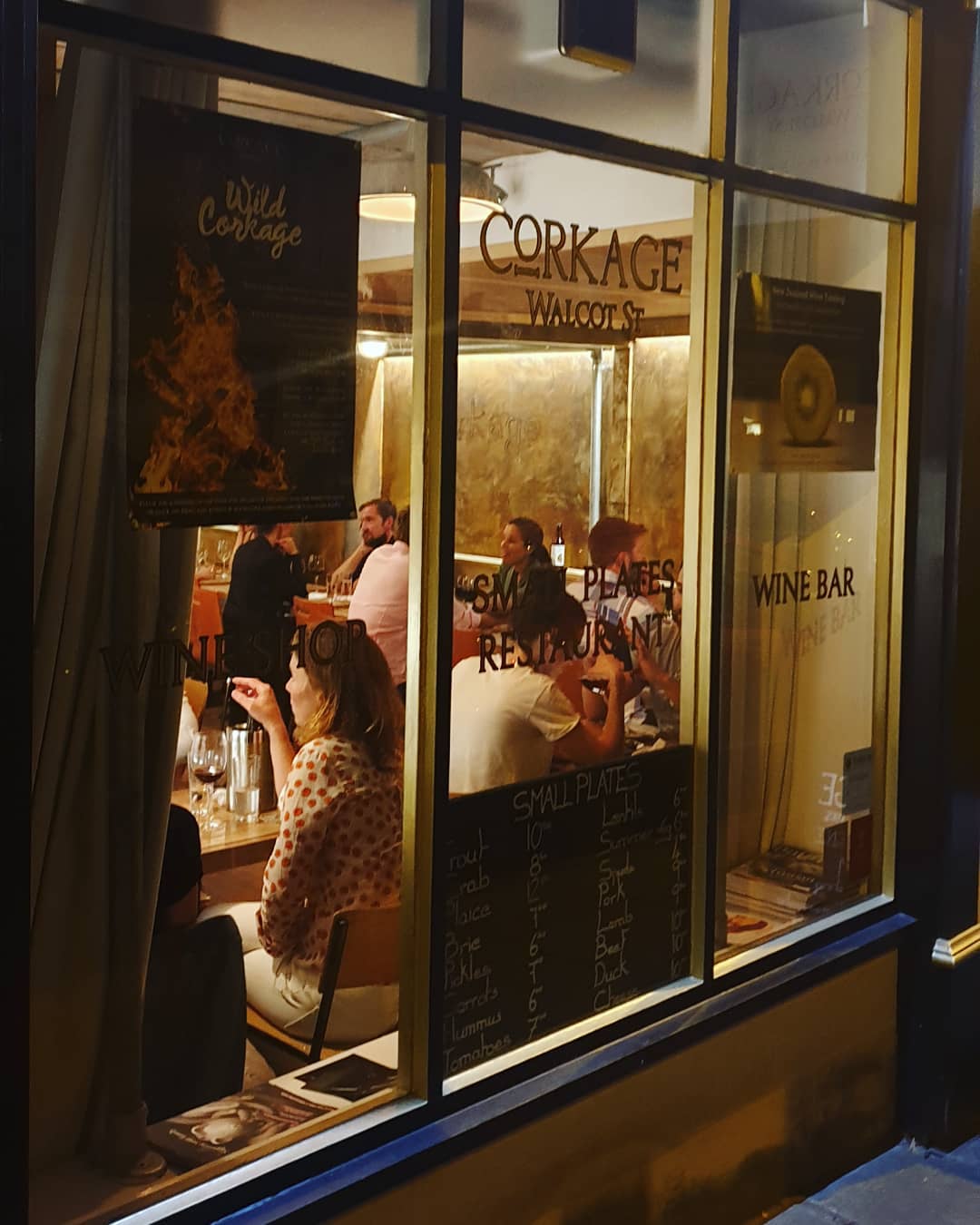 Gotta love Walcot on a Saturday night – convivial, relaxed and let the quality of ingredients – wet and dry – speak for themselves. Thanks to all of you who keep us going xx !
@batheats
@bathrestaurants @visitbath
#corkagebath #bathrestaurants #bathindependents #restaurant #wine #winetasting