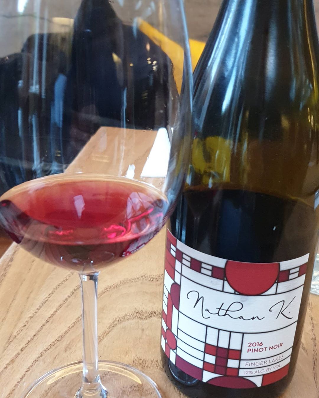 This weekend we’ve been loving Nathan Kendall’s Pinot Noir from Finger Lakes, New York – swing by and grab a bottle.
@visitbath
@bathrestaurants #corkagebath #wine #batheats #independentbath